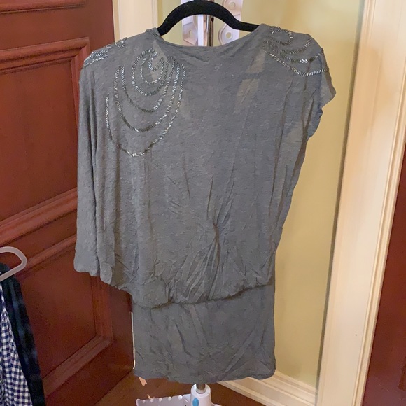 Asymmetrical shirt - Picture 2 of 7